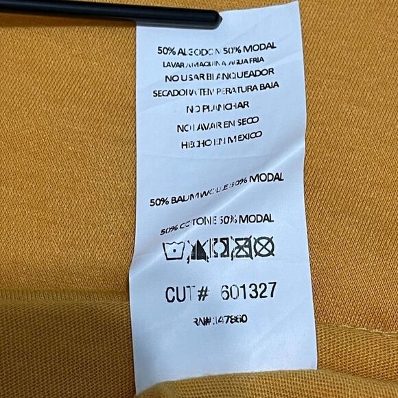 Michelle By Comune Zodiac Leo Astrology Horoscope‎ T-Shirt Mango Yellow Small - Picture 6 of 9